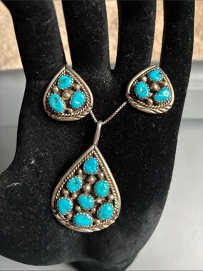 Navajo Irene Chiquito Sterling Pendant Necklace and Earrings Set